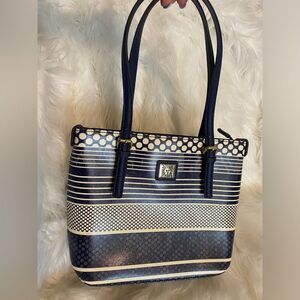 Anne Klein tote purse like new /perfect condition